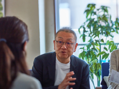 耳を傾け、思いに寄り添い、共に走りつづけます